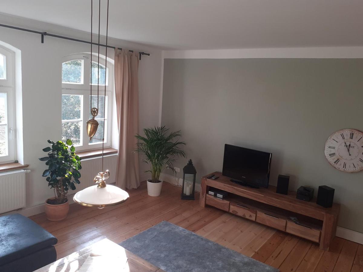 Ferienwohnung Ehemalige Revierfoersterei "Uns Luett" Kuhstorf Eksteriør billede